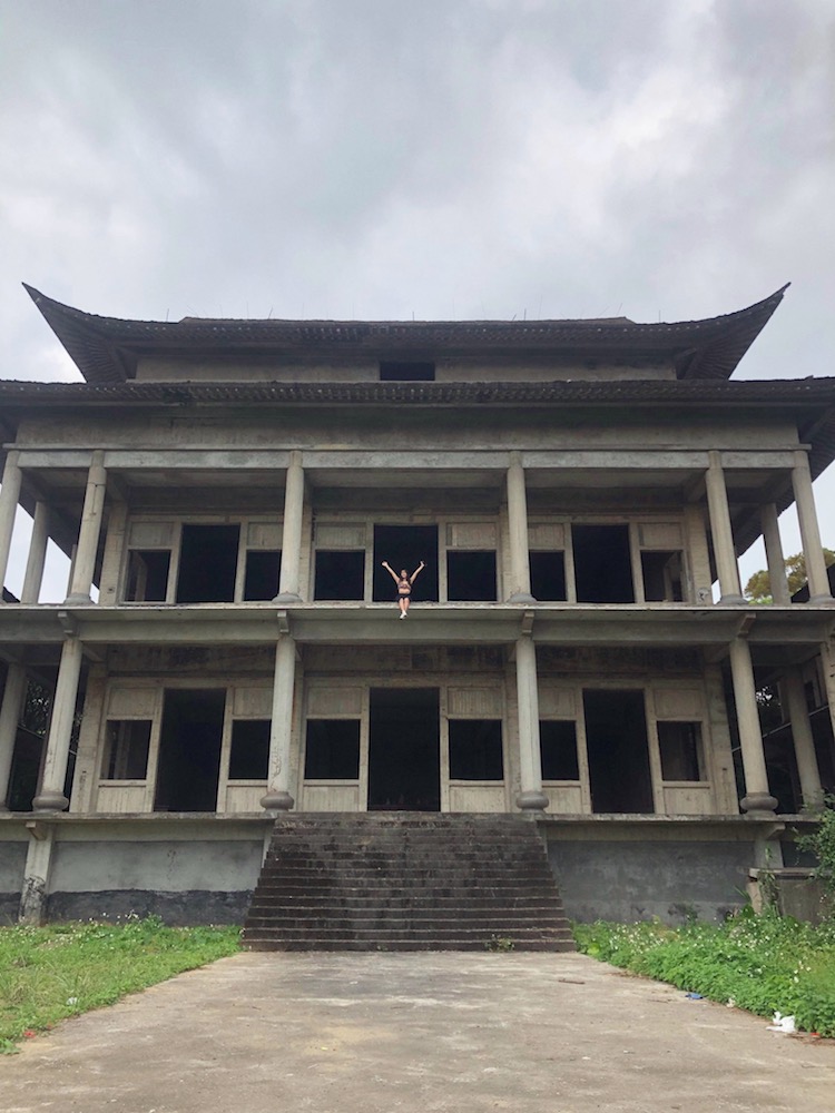 taoyuan-abandoned-temple-taiwan